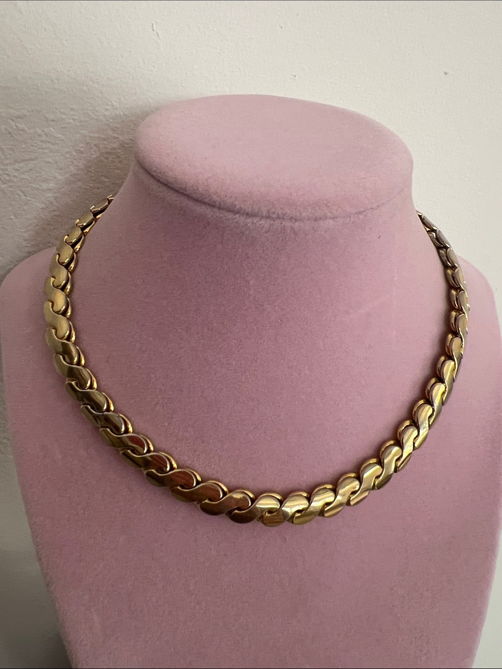 Classic Gold-Tone Linked Choker Necklace - Women Jewelry
